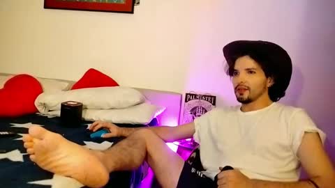 Snapshot of camilosaennz chatting on 11-03-25, 04:03 camilo online show from 11-03-25, 04:03