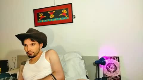 Snapshot of camilosaennz chatting on 11-09-25, 01:26 camilo online show from 11-09-25, 01:26