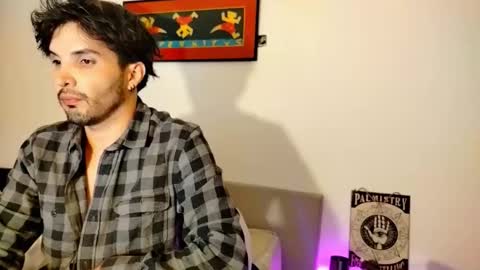 Snapshot of camilosaennz chatting on 11-17-25, 06:08 camilo online show from 11-17-25, 06:08