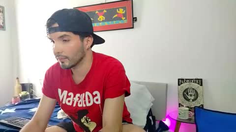 Snapshot of camilosaennz chatting on 11-18-25, 06:23 camilo online show from 11-18-25, 06:23