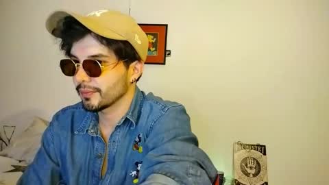 Snapshot of camilosaennz chatting on 11-24-25, 03:50 camilo online show from 11-24-25, 03:50