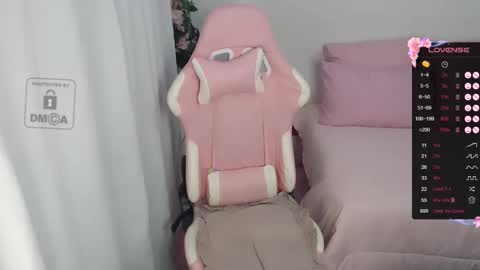 Snapshot of caminicole chatting on 12-03-24, 01:19 Nicole online show from 12-03-24, 01:19