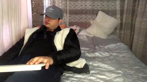 camivaron online show from 01-10-25, 09:53