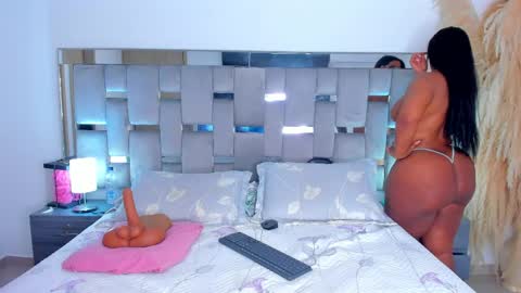 Camila online show from 04-25-26, 02:58