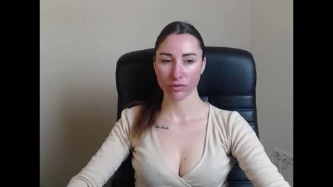 cammila horn online show from 02-04-26, 06:41