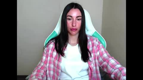 cammila horn online show from 06-15-26, 05:09