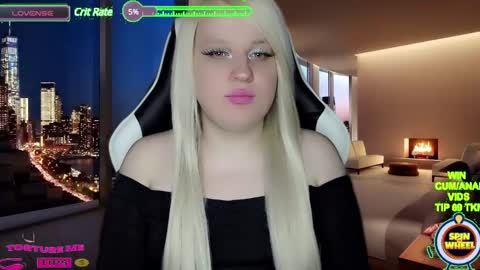 Miley online show from 03-09-25, 10:41