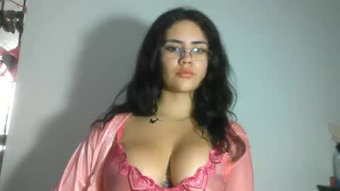 Snapshot of candisara chatting on 06-10-26, 06:07 candisara online show from 06-10-26, 06:07