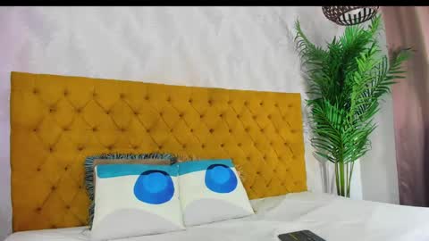 candise online show from 09-12-25, 05:18