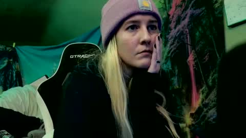 Candi online show from 04-01-26, 01:41