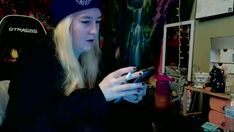 Candi online show from 06-08-26, 04:51