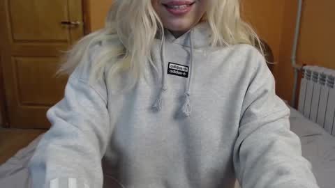 Candy online show from 02-22-25, 03:03