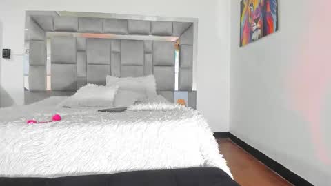 Candy  And Andy  online show from 12-01-25, 01:43