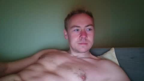 Snapshot of candy_boy_xoxo chatting on 04-26-26, 05:21 candy_boy_xoxo online show from 04-26-26, 05:21