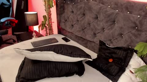 Snapshot of candy_canne__ chatting on 12-13-24, 07:32 CamilaInstagram candy canne  Pvt open online show from 12-13-24, 07:32