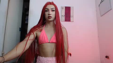 Snapshot of candy_cumy1 chatting on 12-22-24, 09:11 Dayan Camila online show from 12-22-24, 09:11