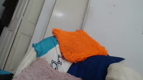 Snapshot of candy_cumy1 chatting on 12-24-24, 10:44 Dayan Camila online show from 12-24-24, 10:44