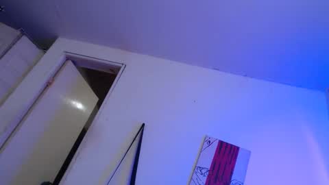 Snapshot of candy_cumy1 chatting on 01-18-25, 02:03 Dayan Camila online show from 01-18-25, 02:03