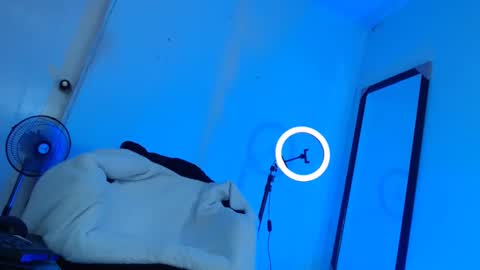 Snapshot of candy_cumy1 chatting on 01-30-25, 07:50 Dayan Camila online show from 01-30-25, 07:50