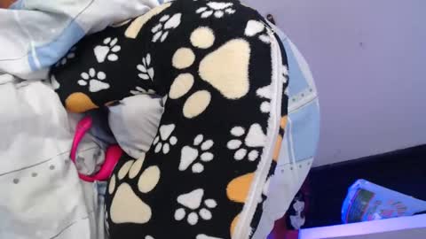 Snapshot of candy_cumy1 chatting on 03-07-25, 08:56 Dayan Camila online show from 03-07-25, 08:56