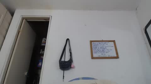 Snapshot of candy_cumyy1 chatting on 02-25-25, 07:31 candy_cumyy1 online show from 02-25-25, 07:31