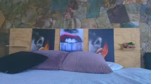 Jolie online show from 11-06-25, 08:21