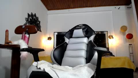 candy online show from 01-16-25, 08:00