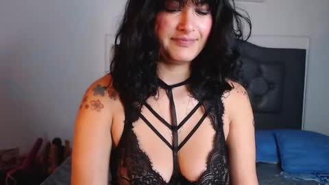 Snapshot of candy_lux_ chatting on 02-18-25, 01:55 Candy online show from 02-18-25, 01:55