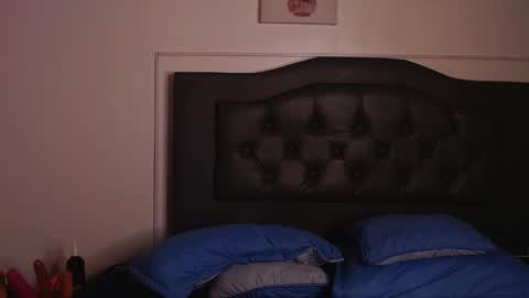 Snapshot of candy_lux_ chatting on 02-19-25, 05:16 Candy online show from 02-19-25, 05:16