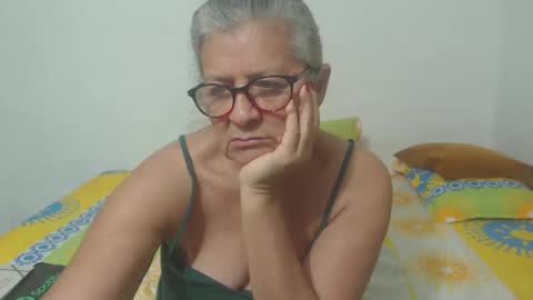 candy online show from 03-10-25, 10:26