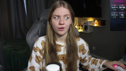 Megan online show from 12-24-24, 09:17