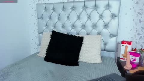 candy mery online show from 12-12-24, 10:42