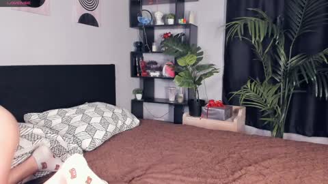 Sandy online show from 12-26-24, 09:33