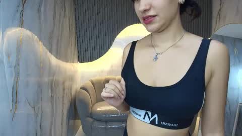 Candy  online show from 04-19-26, 03:06