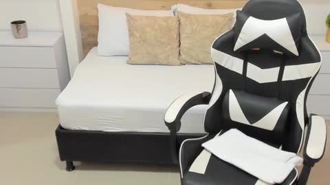 CANDY online show from 10-14-25, 07:25