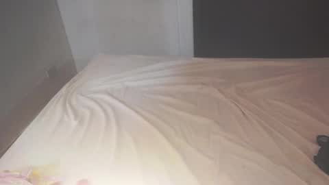 Snapshot of candyceeh chatting on 11-16-25, 06:30 Candy online show from 11-16-25, 06:30