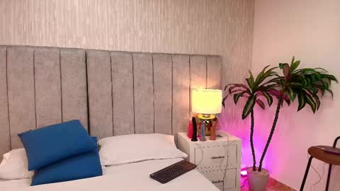 Snapshot of candycox_606 chatting on 09-18-25, 09:28 Candy online show from 09-18-25, 09:28