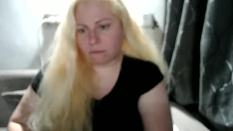 Laura online show from 03-09-25, 09:25