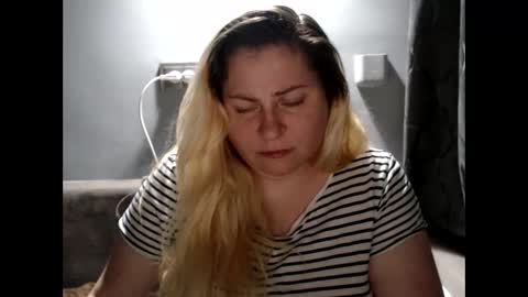 Laura online show from 09-18-25, 07:38