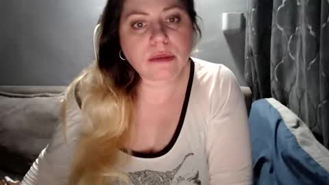 Laura online show from 03-17-26, 07:39