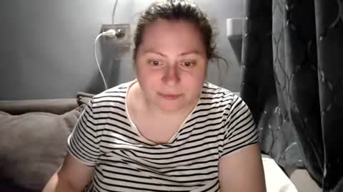 Laura online show from 07-22-26, 05:38