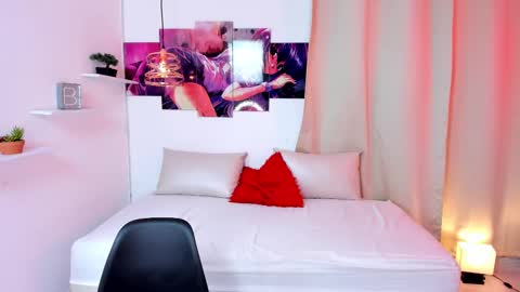 Candy online show from 03-08-25, 12:22