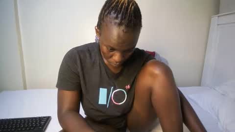 candycurly_ online show from 10-16-25, 04:02