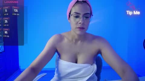 Candy Dowson online show from 01-16-25, 09:51