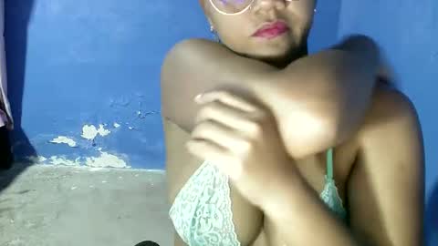 Snapshot of candyflowerlub chatting on 01-09-25, 12:30 candyflowerlub online show from 01-09-25, 12:30