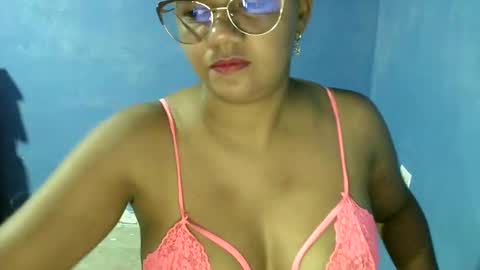 Snapshot of candyflowerlub chatting on 01-15-25, 12:25 candyflowerlub online show from 01-15-25, 12:25