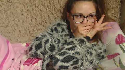 Snapshot of candylady13 chatting on 12-05-24, 06:55 say meow and send tips  online show from 12-05-24, 06:55