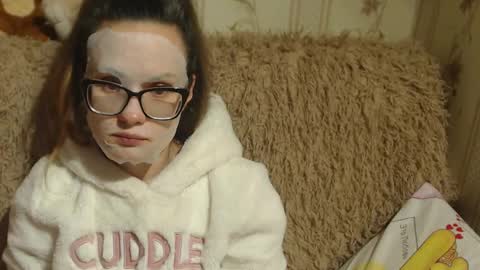 Snapshot of candylady13 chatting on 01-23-25, 08:56 say meow and send tips  online show from 01-23-25, 08:56