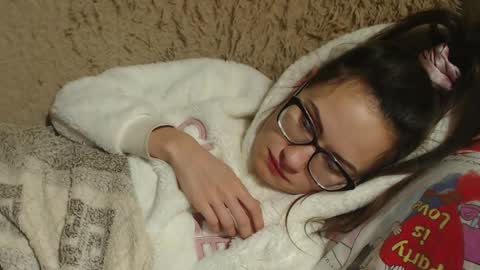 Snapshot of candylady13 chatting on 02-06-25, 05:40 say meow and send tips  online show from 02-06-25, 05:40