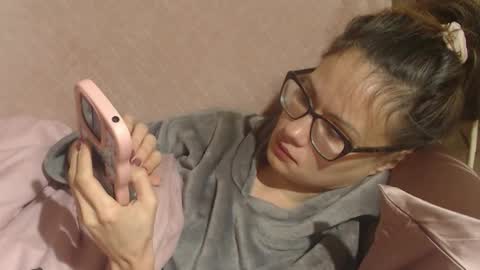 say meow and send tips  online show from 12-03-25, 12:58